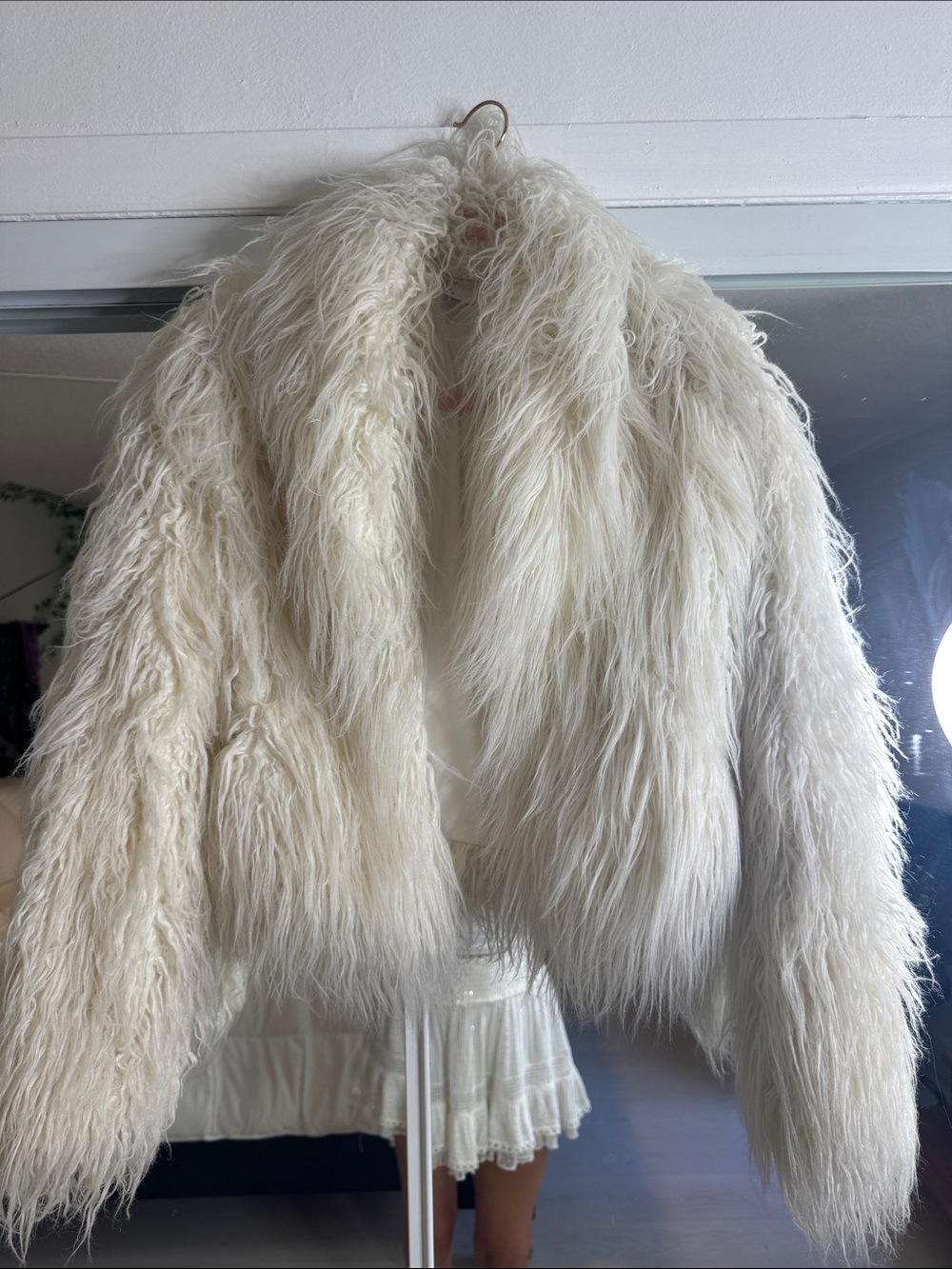 Women's Cream Faux Fur Teddy Jacket - Cozy Shaggy Short Coat
